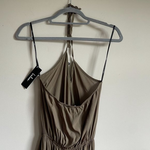 NWT Lulu's Learning to Fly Halter Jumpsuit Size Small - Picture 7 of 16